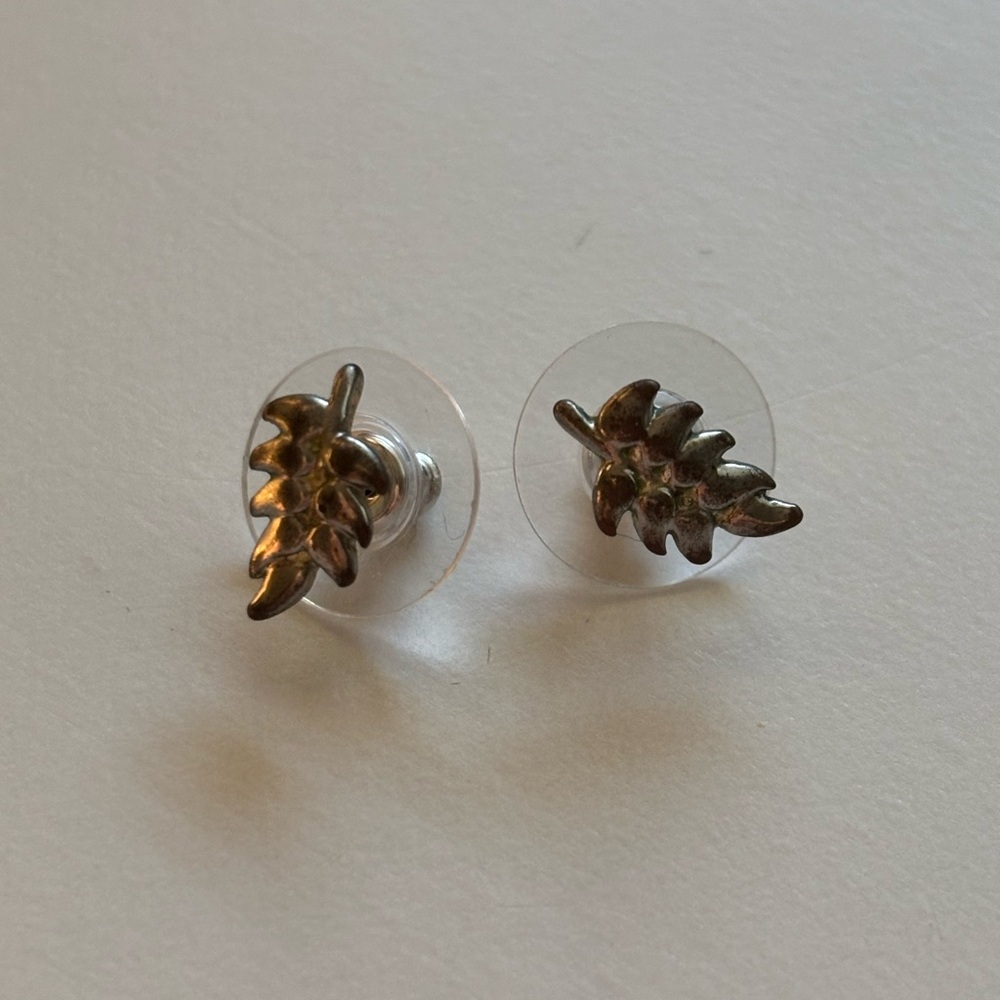 Leaf Shaped Silver Earrings